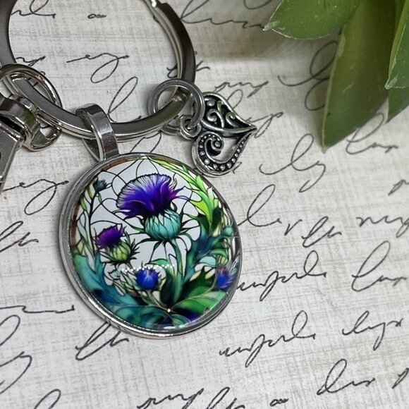 Scottish Thistle Keychain Key Claddagh Heart Gift Box Necklace Irish Christmas - Picture 4 of 13